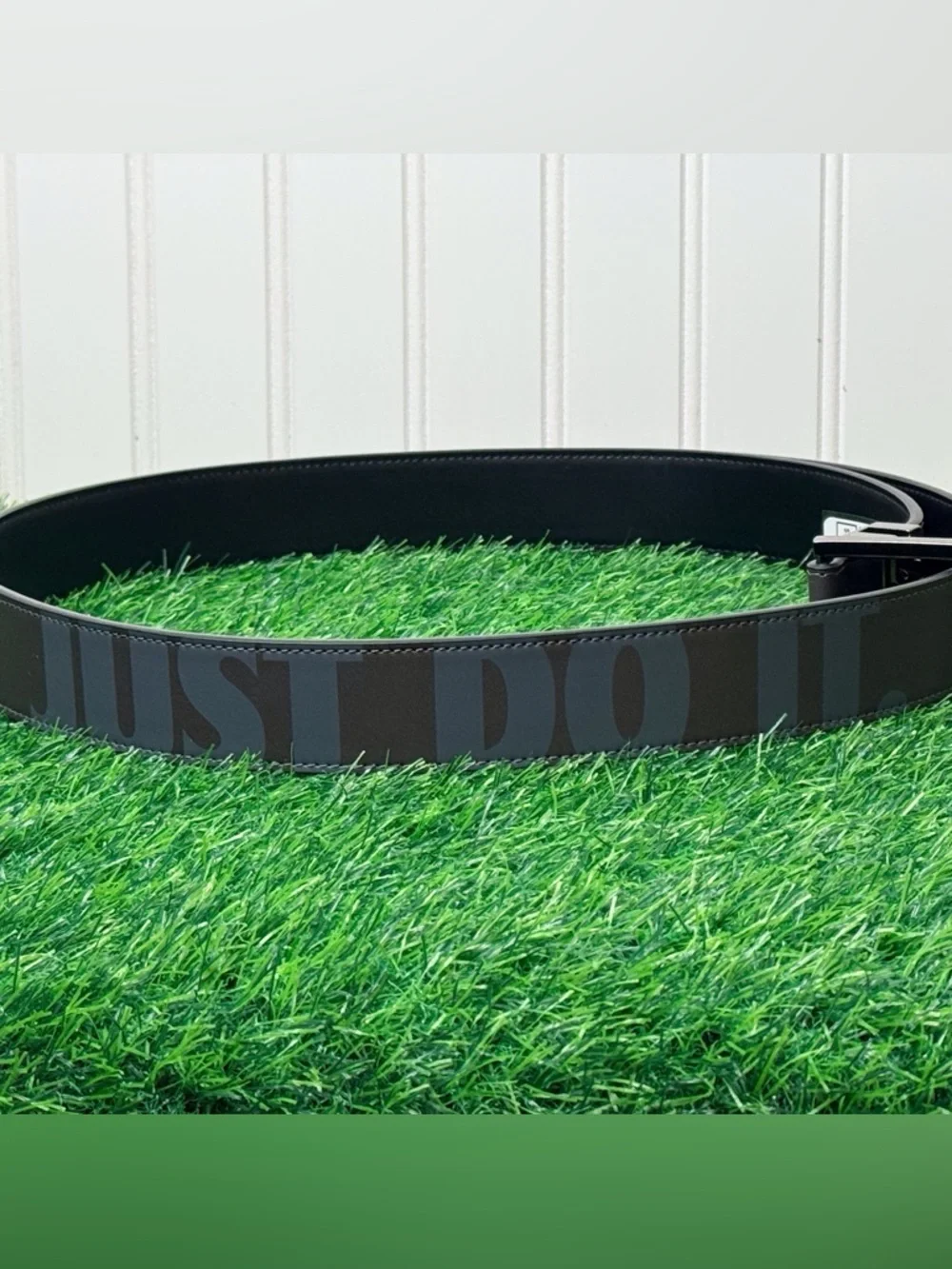 Nike Men’s Belt with Logo Buckle Gray/Silver Size-Large 38-40 NWT